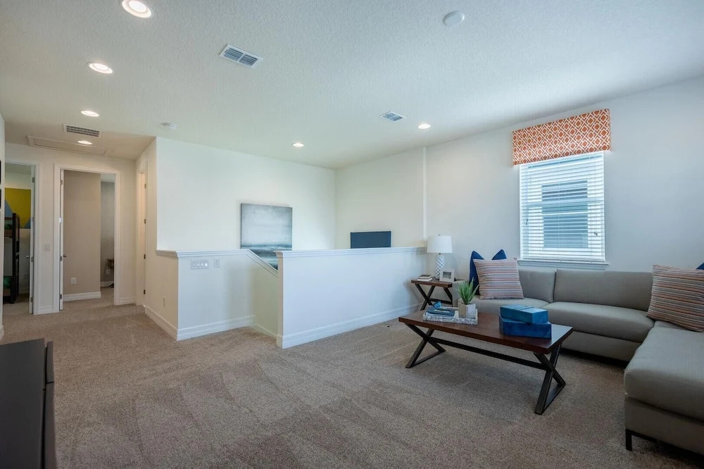 9002pct - Solara Resort