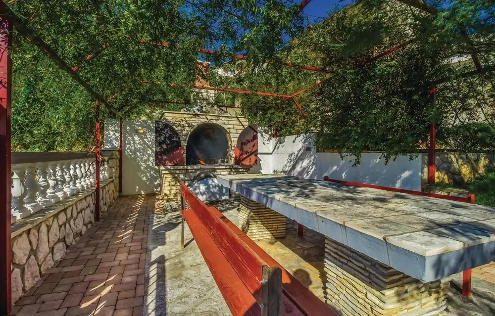 Stunning Home in Novi Vinodolski With Wifi and 4 Bedrooms