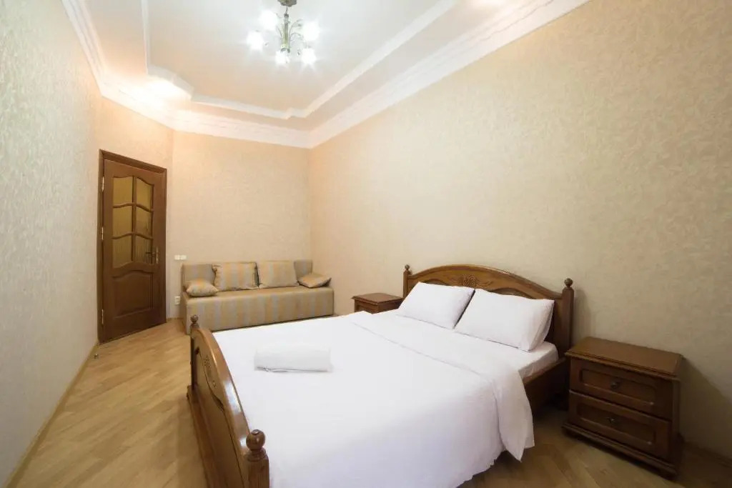 Apartment on Virmenska 3, with 2 separate bedrooms
