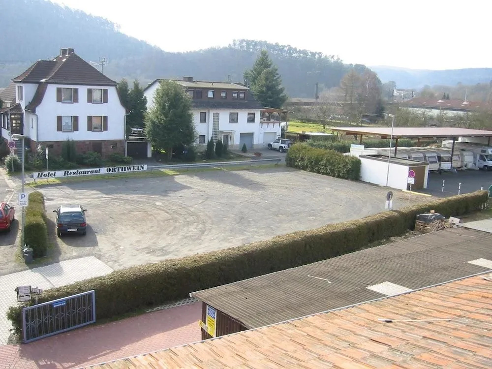 Hotel Orthwein -kostenfreie Parkplätze