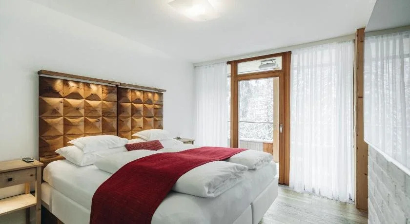 Mooser Hotel