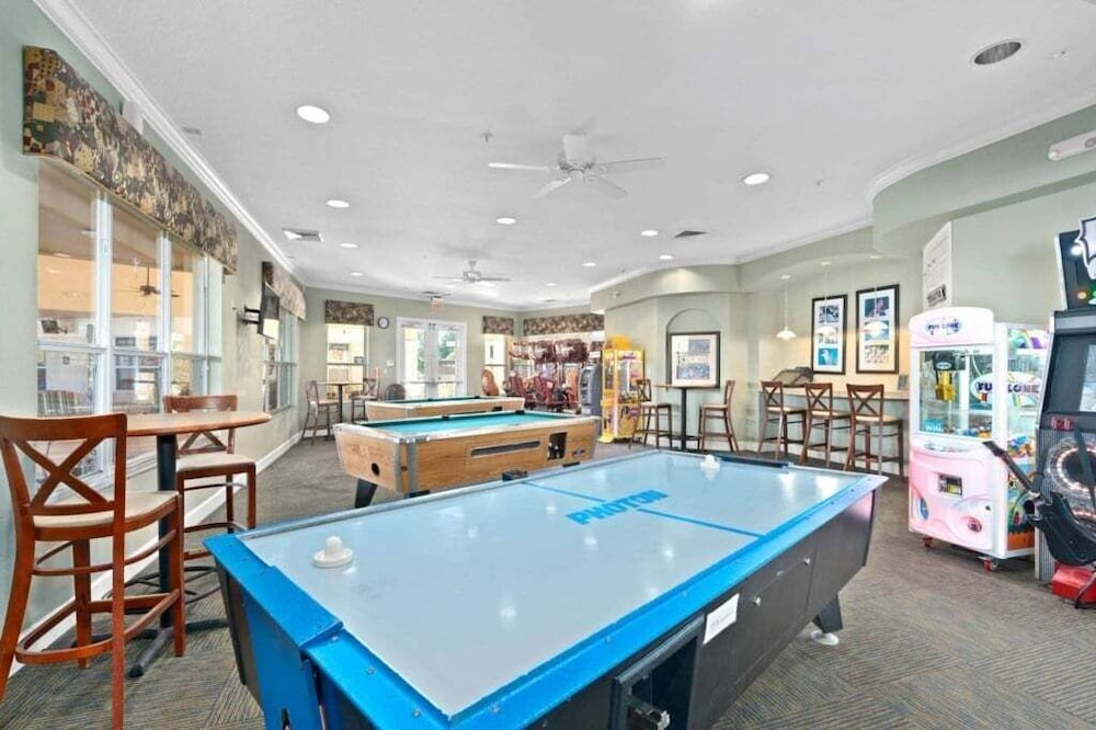 Create Magic Moments Steps Away From Waterpark 3 Bedroom Condo