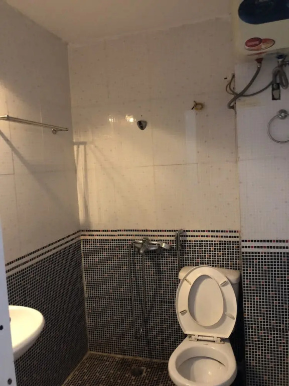Huong Thuy Guesthouse