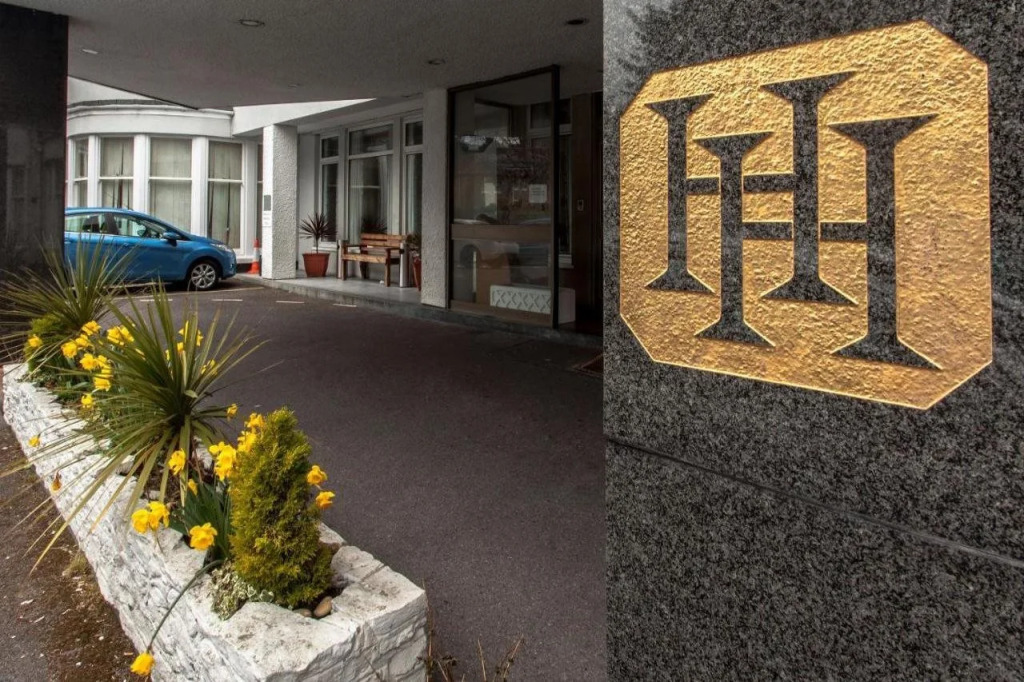 Heathlands Hotel