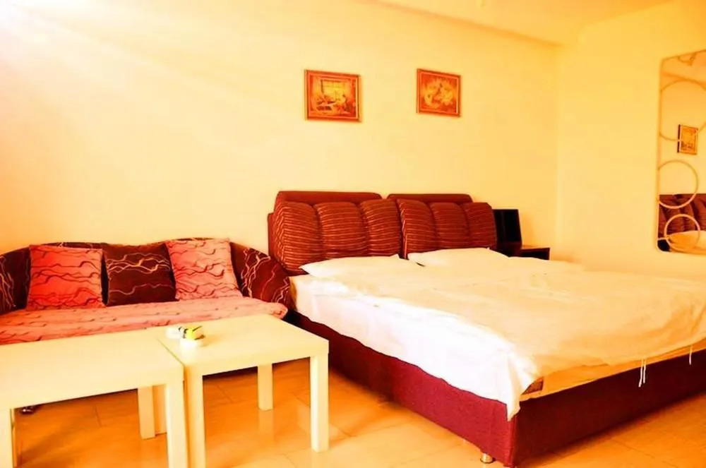 Aishangmei Theme Apartment