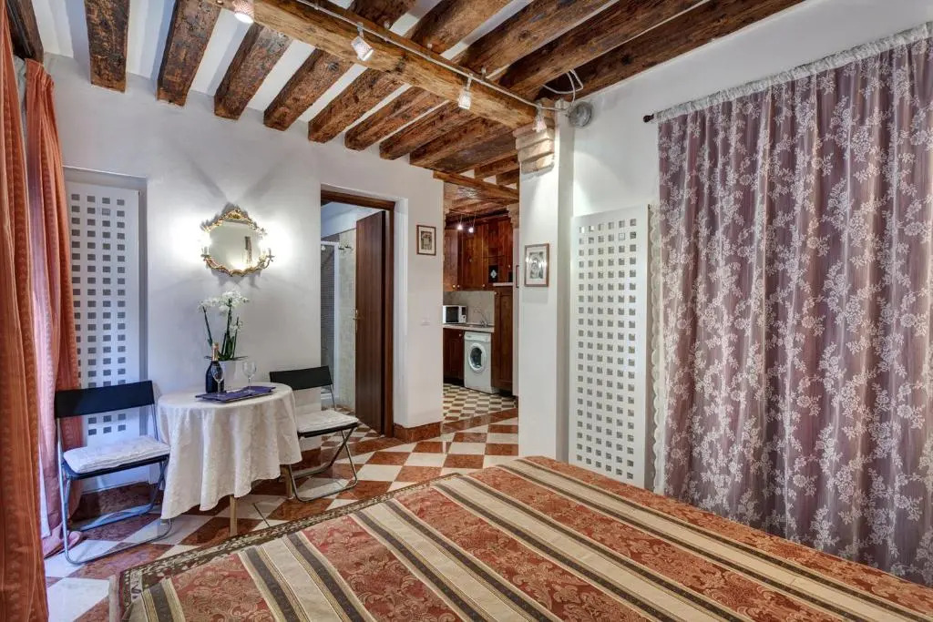 Nice Venice Apartments in San Marco