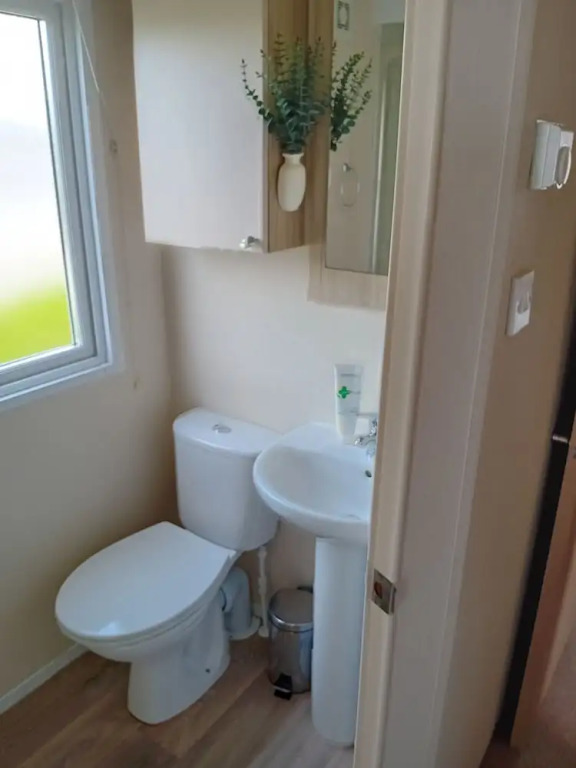 Seaside Chalet Retreat in New Quay