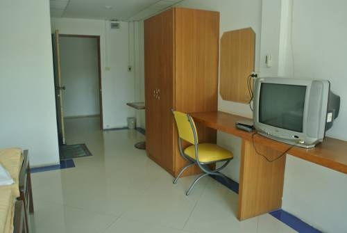 Baan Rim Nam Resort