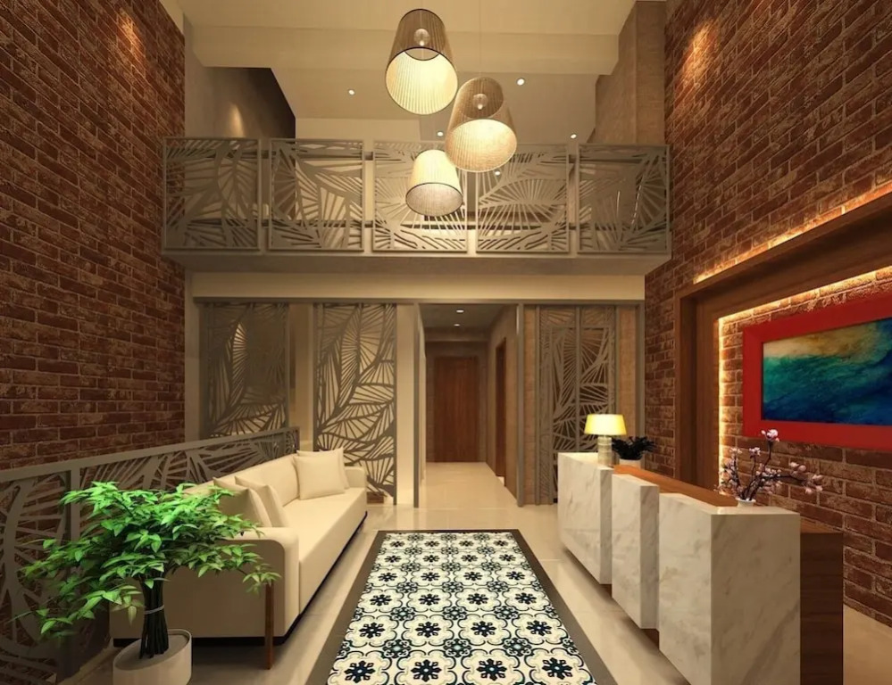 Shinee Hotel