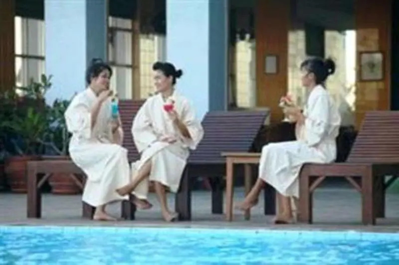 Diamond Plaza Hotel