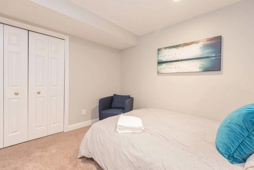 Huge 2br/2ba in the Heart of Back Bay by Domio