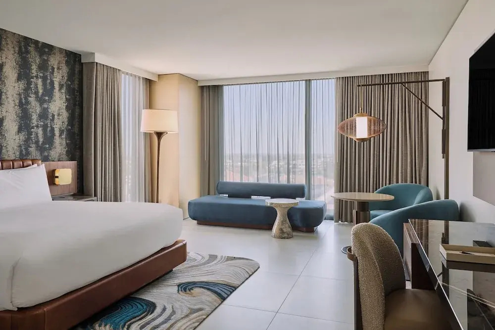 Отель The REMI., Scottsdale, Autograph Collection