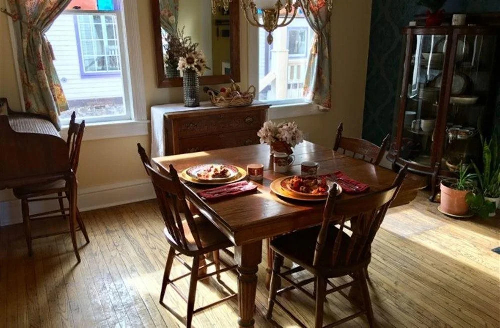 AlpLily Inn