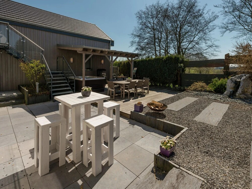 Extravagant Holiday Home in Büllingen With Wellness Centre