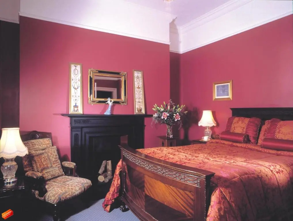 Ivyleigh House