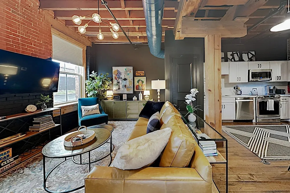 New Listing! Chic 1865 W/ Rooftop Deck 2 Bedroom Condo