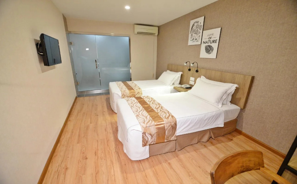 Diamond Inn