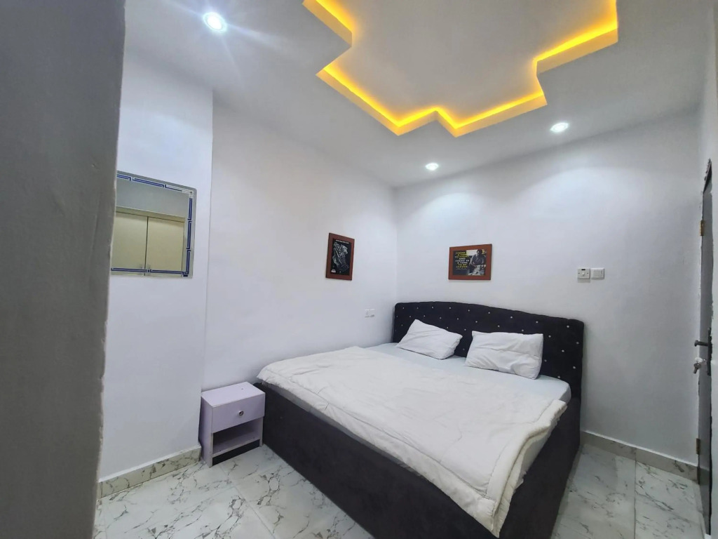 Awesome 1-Bed Apartment With FREE WIFI and 24hrs Power Supply