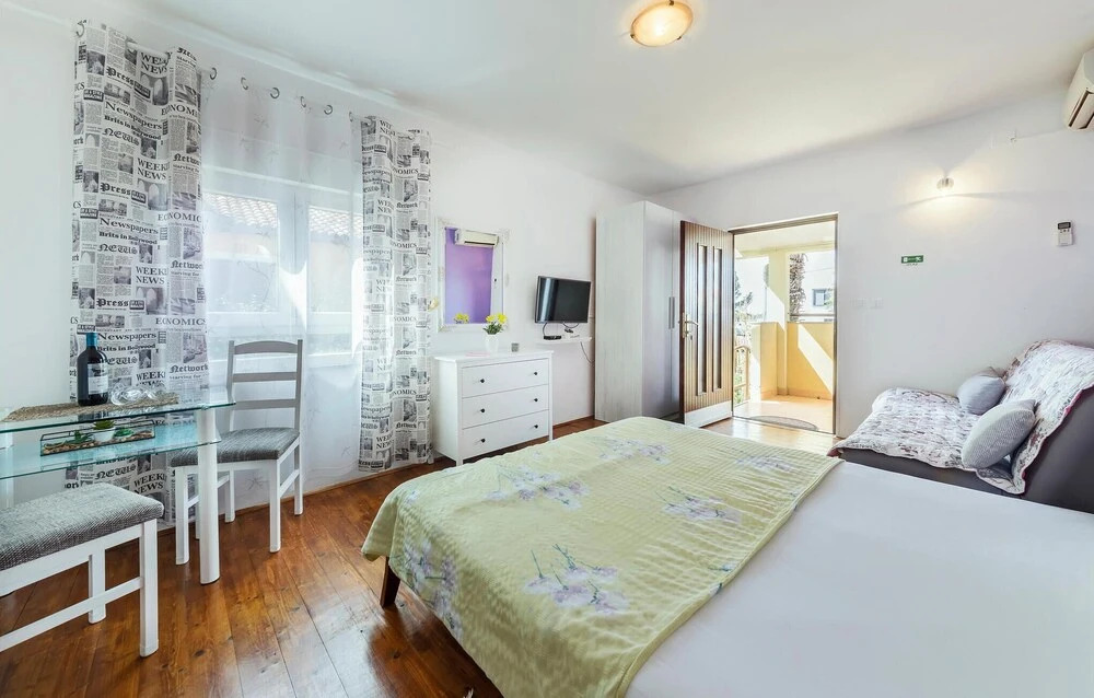 Awesome Apartment in Fazana With Wifi
