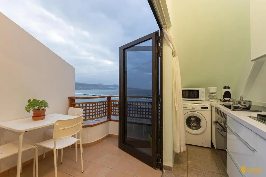 Living Las Canteras Homes - 20 STEPS TO THE BEACH