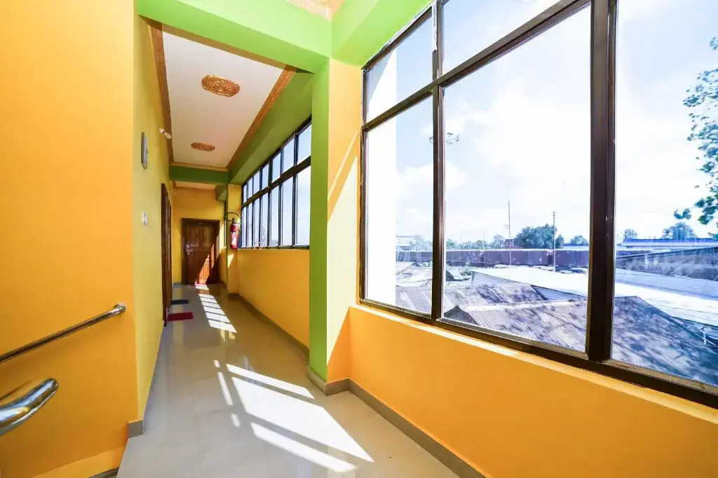 Sln Grand by OYO Rooms