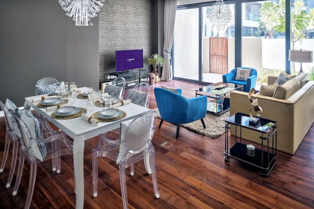 Dream Inn - City Walk Modern & Luxury
