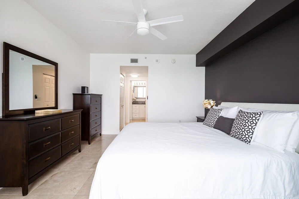 Le Marina Bay 408 - Condo 4 People, Sunny Isles