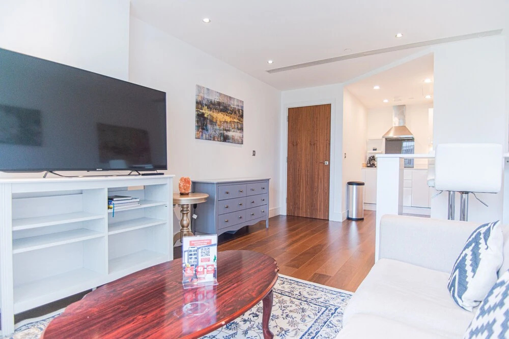 Stunning 1-bed Apartment in Lincoln Plaza
