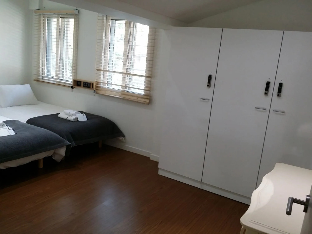 YE'4 Guesthouse