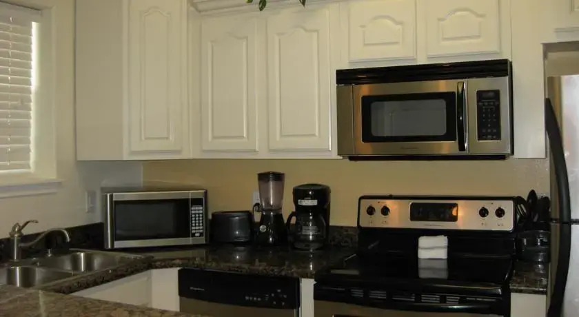 San Francisco II Condominiums - by Island Services