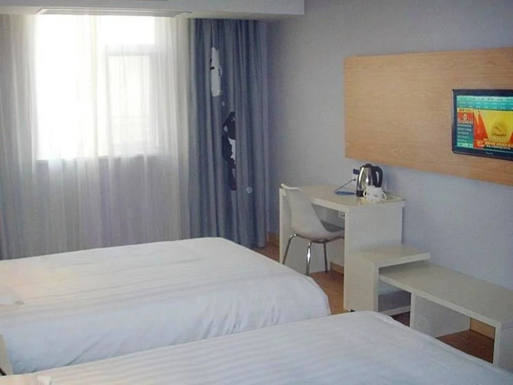 Motel 168 Yancheng Kaifang Avenue Zhaoshangchang Branch