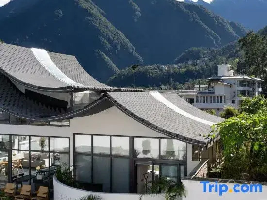 Reclusive·Snow Mountain Star-Viewing Private Hot Spring Boutique Hotel
