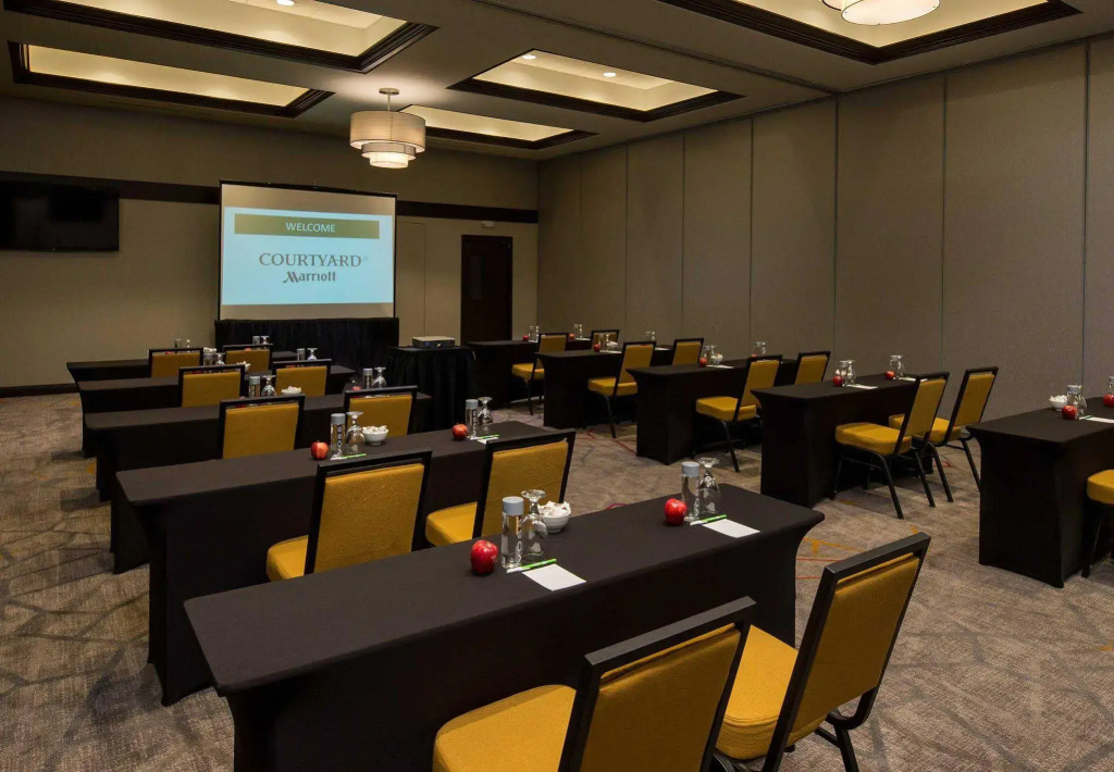 Courtyard by Marriott Lafayette