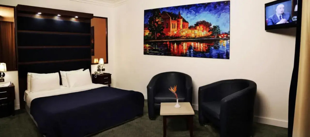Spectra Inn Hotel