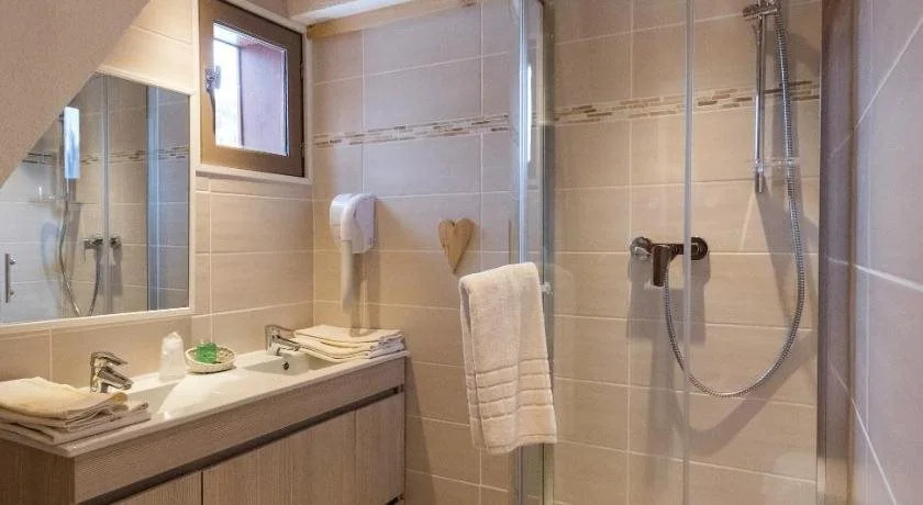 Logis Hôtel Spa la Cascade
