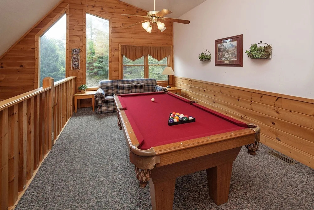 Black Bear Hideaway by Eagles Ridge Resort