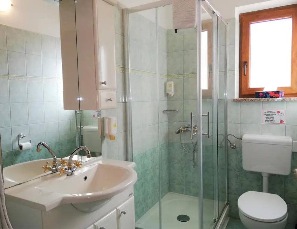 House With 4 Bedrooms in Bale, With Wonderful City View, Enclosed Garden and Wifi Near the Beach