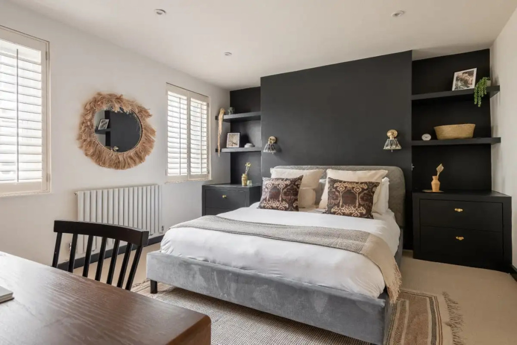 The Heart of Shepherds Bush - Modern 2BDR Apartment with Garden