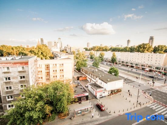 Nowolipki Studio, City Center Skyline View, WarsawStay
