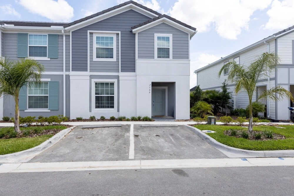 7155oml-solterra Resort 5 Bedroom Townhouse by RedAwning