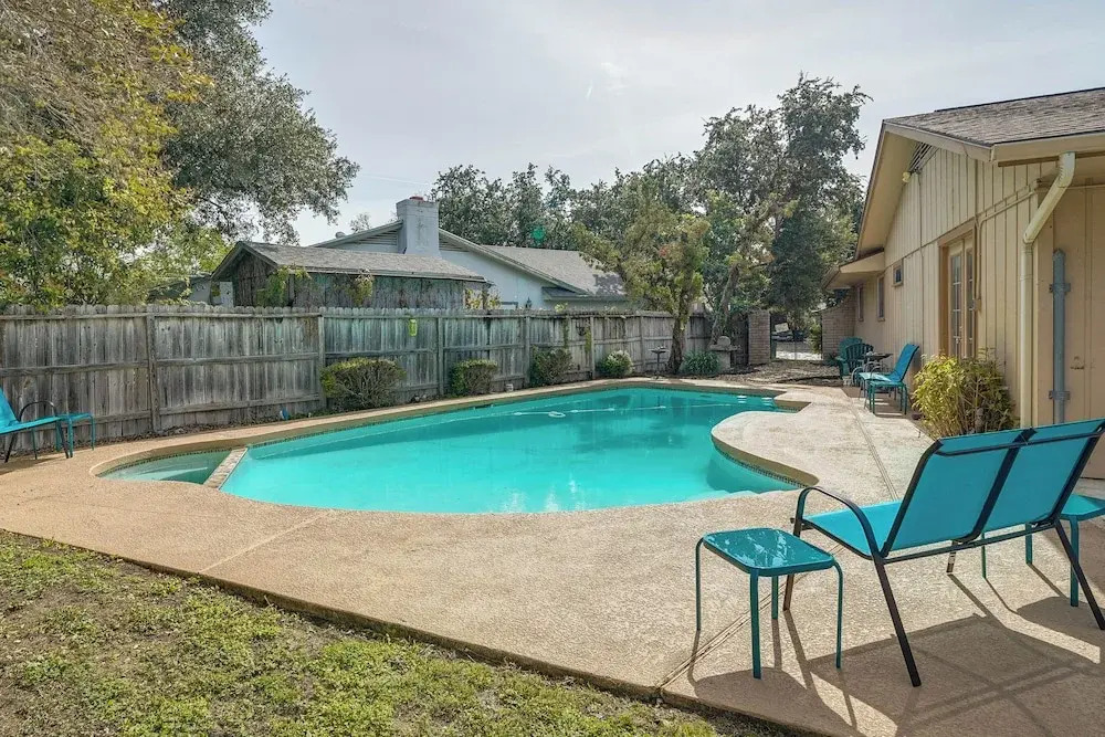 San Antonio Home w/ Private Pool: 5 Mi to Downtown