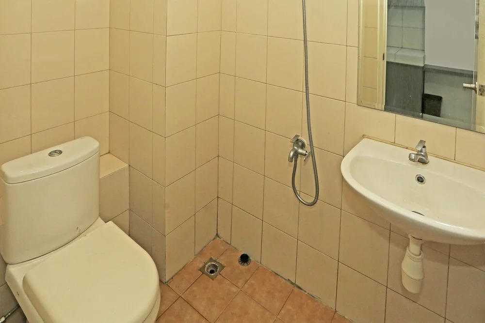 OYO 92317 Apartment Riverview By Alima View