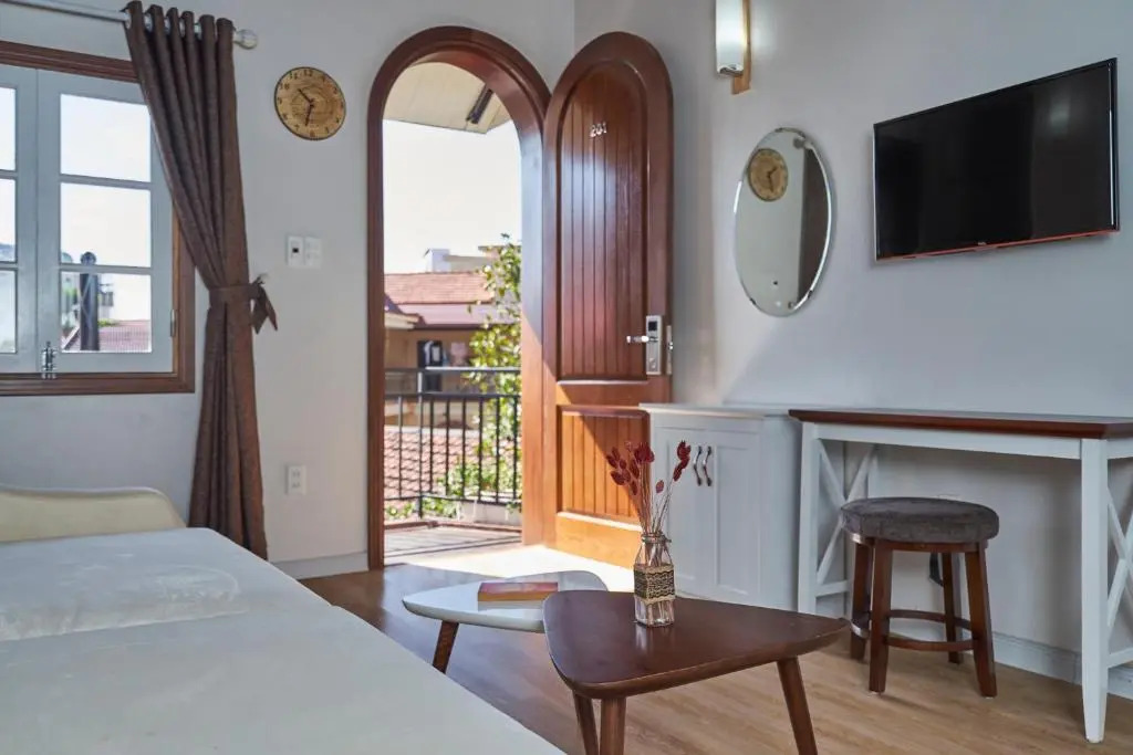Little Colmar - Homestay & Pottery Studio