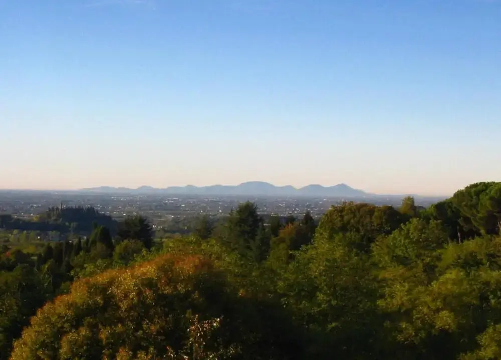 Asolo Retreat With Garden