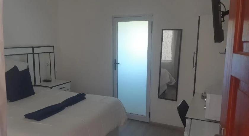 Mentor Guest house