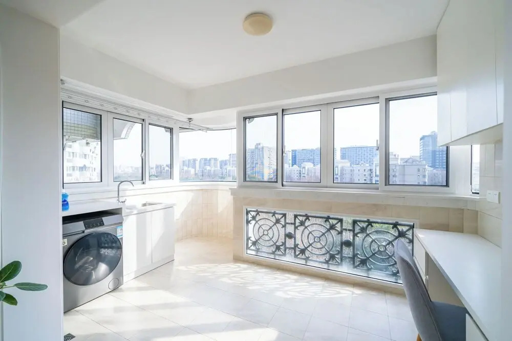 Tyms Jinhongqiao High-End 3BR 2BA