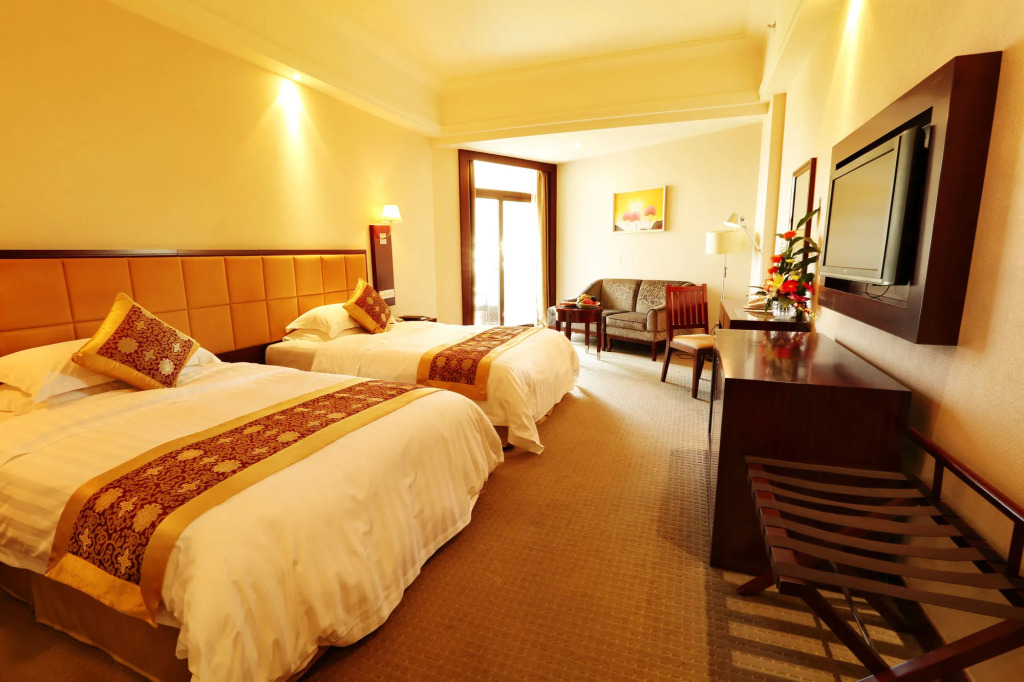 Green Lotus, River View Hotel