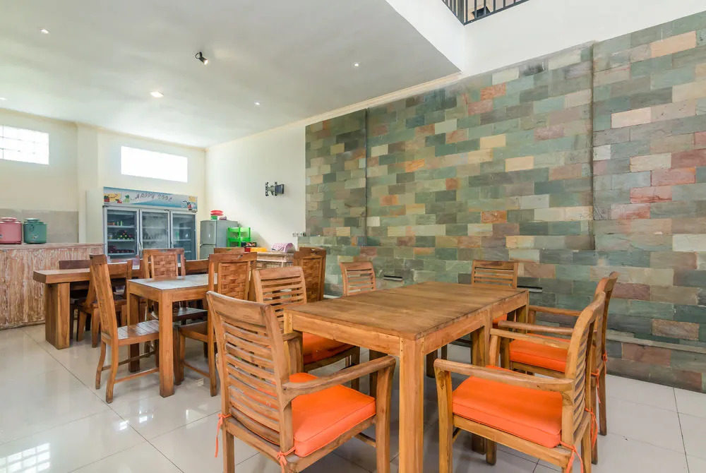 Zen Rooms Denpasar ByPass Suwung Bali