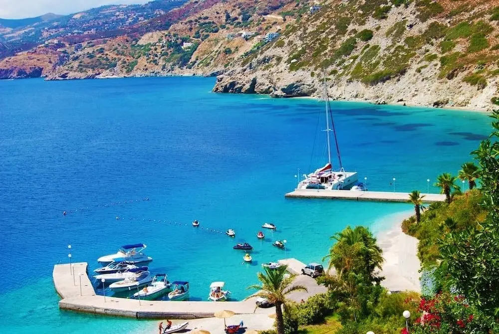 Theseus Beach Apartment