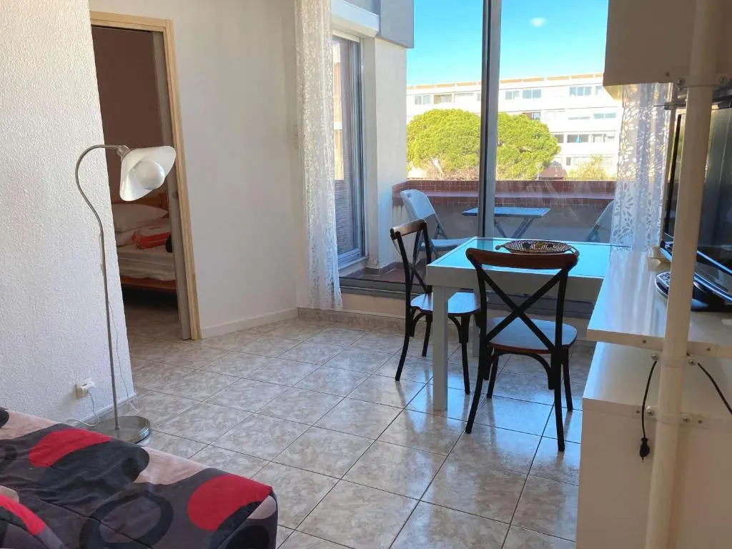 Appartement Balaruc-les-Bains, 2 pièces, 2 personnes - FR-1-553-144